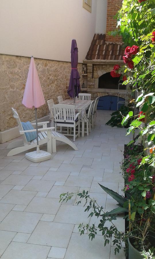 Apartment Elda Petrcane Exterior foto