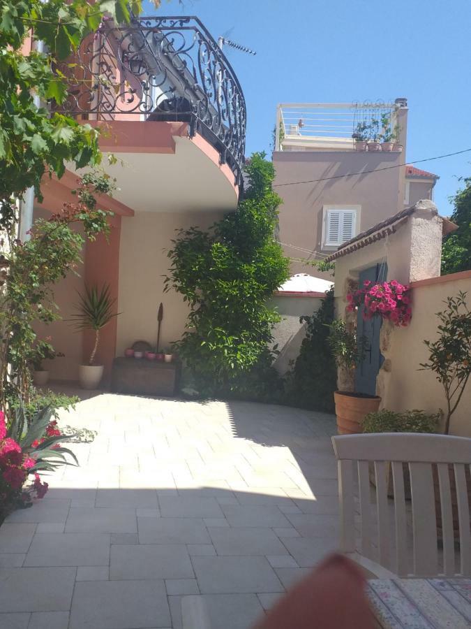 Apartment Elda Petrcane Exterior foto